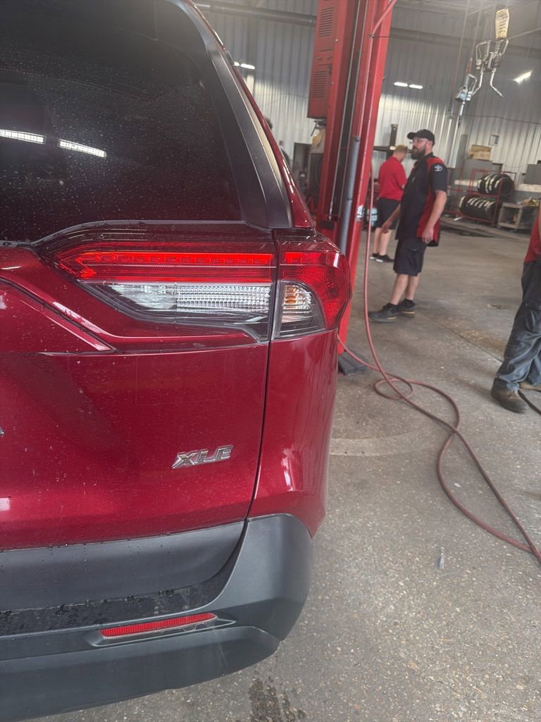 Used 2019 Toyota RAV4 XLE Premium w/ Cold Weather Package FWD image 13