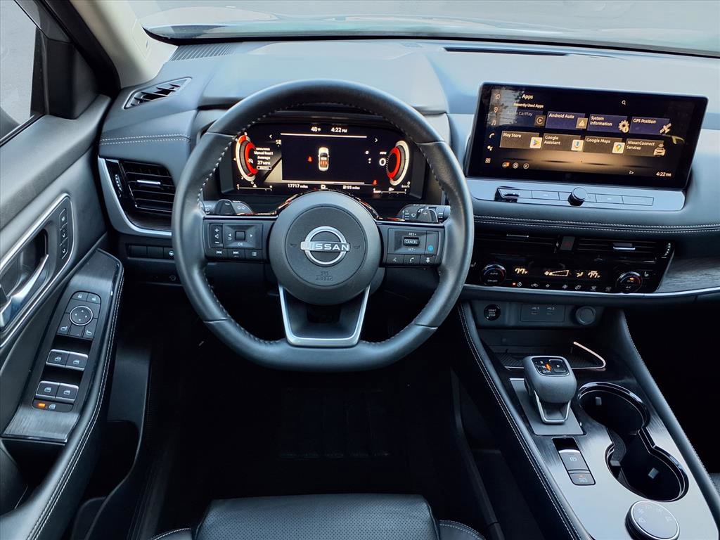 Used 2024 Nissan Rogue Platinum image 13