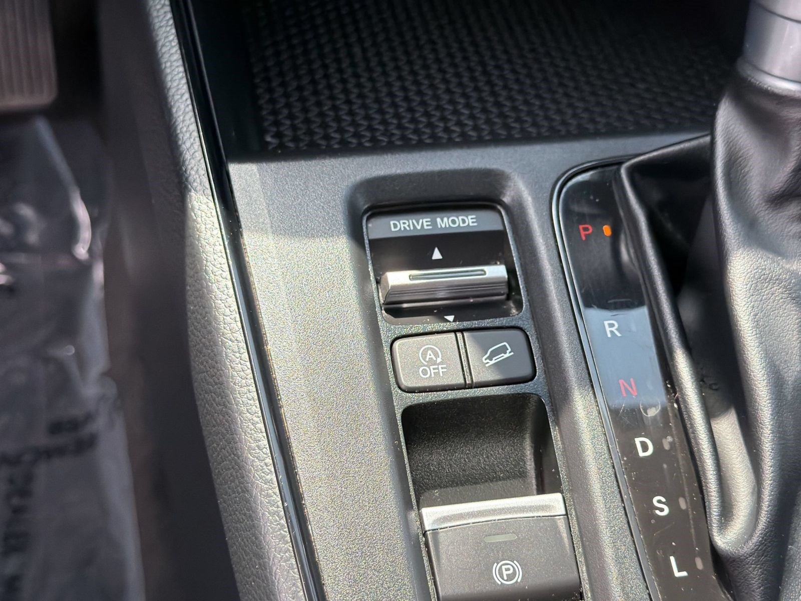 Used 2025 Honda CR-V LX image 19