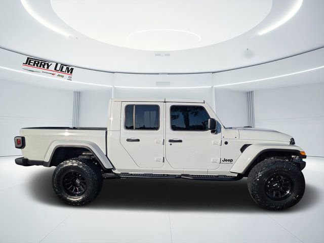 New 2025 Jeep Gladiator Sport image 2
