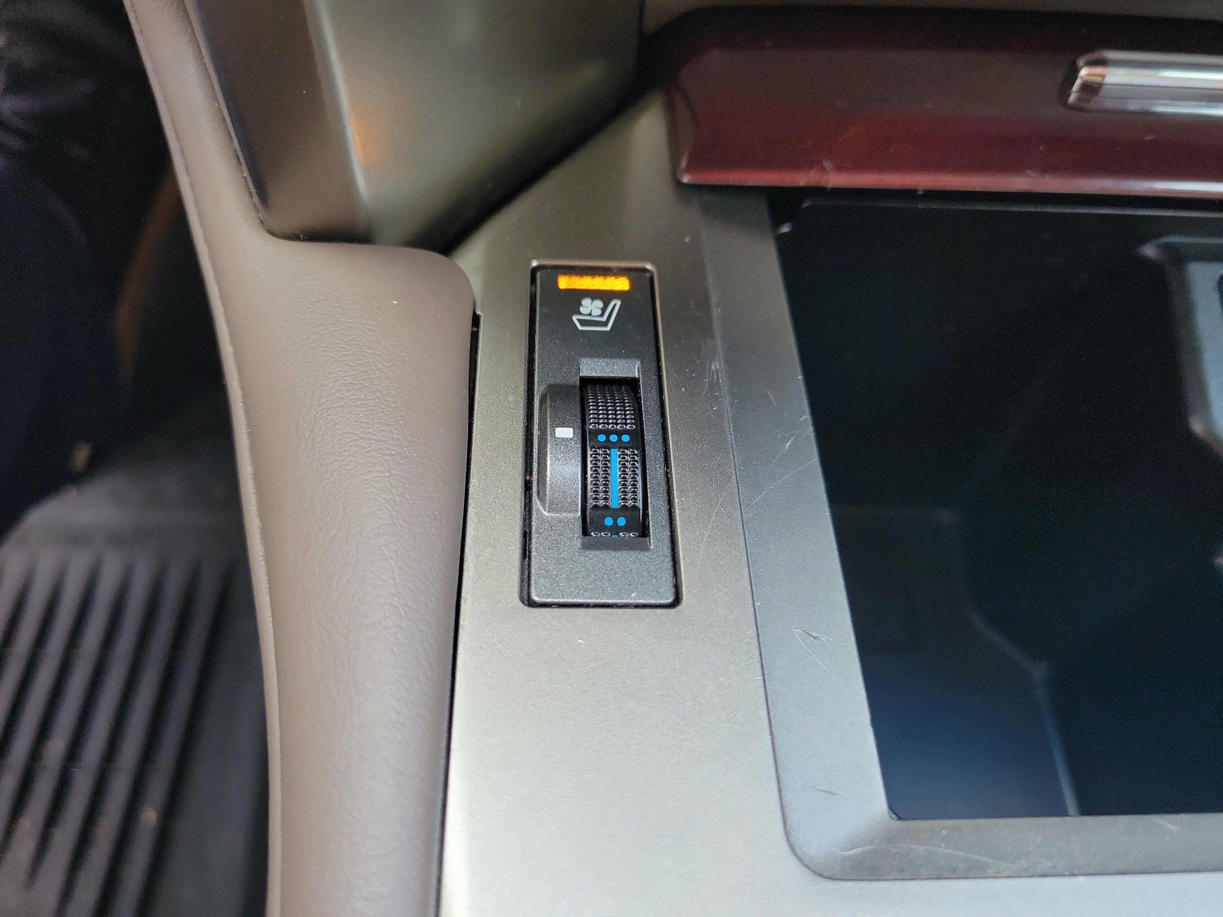 Used 2019 Lexus GX 460 image 29