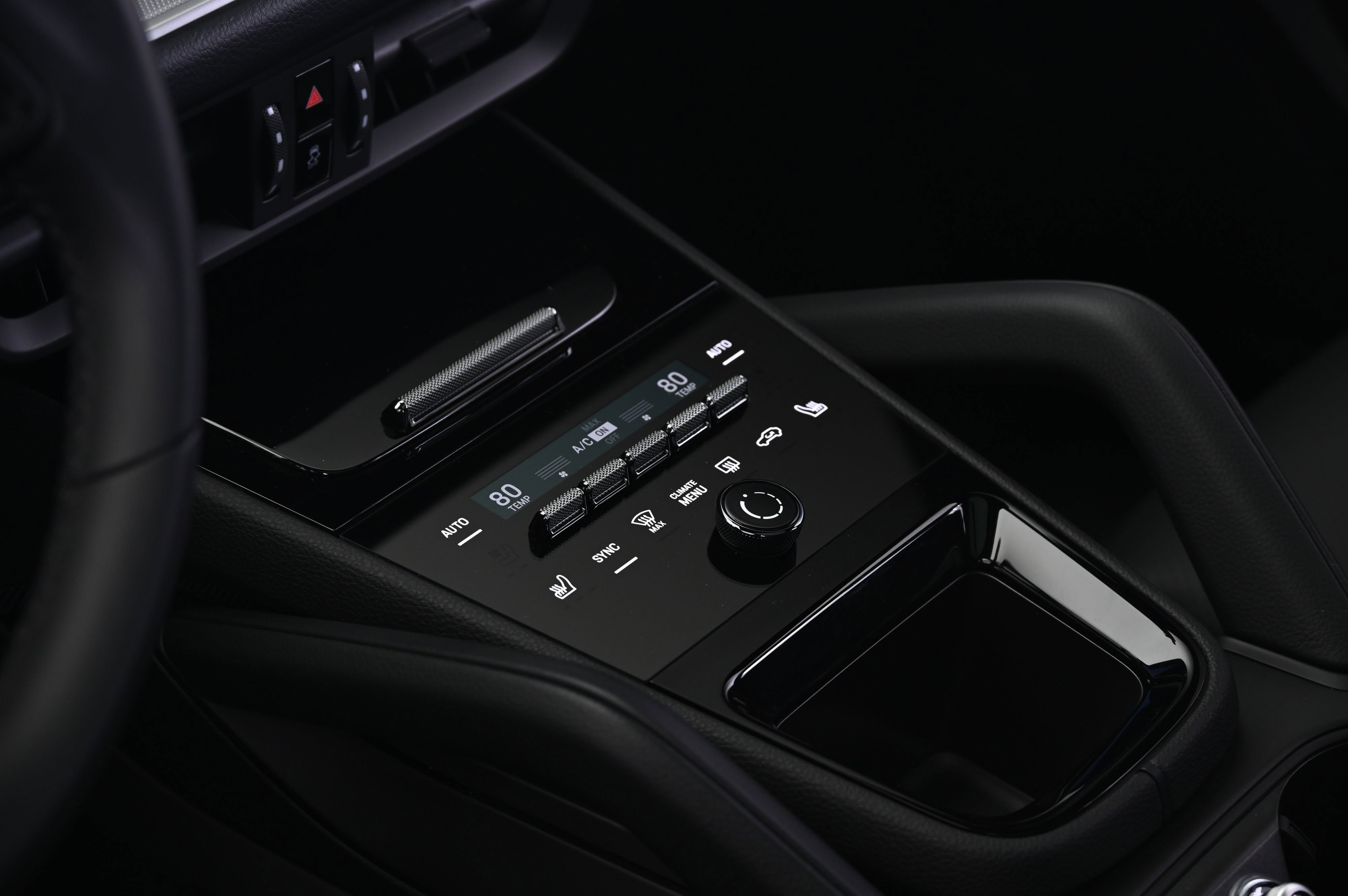 Certified 2025 Porsche Cayenne E-Hybrid image 34