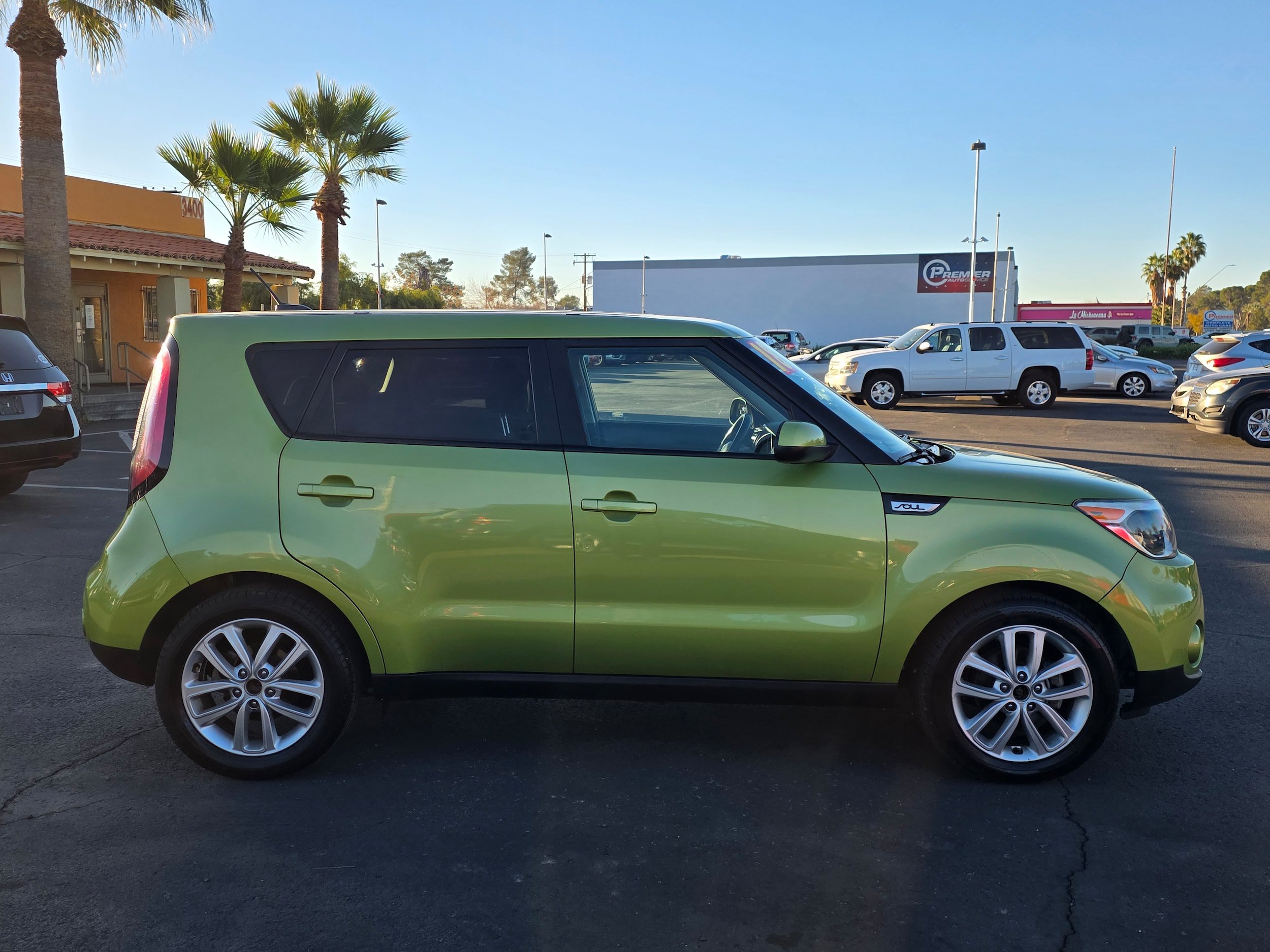 Used 2018 Kia Soul + FWD image 6