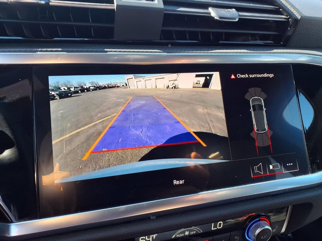 Used 2025 Audi Q3 2.0T Premium image 9