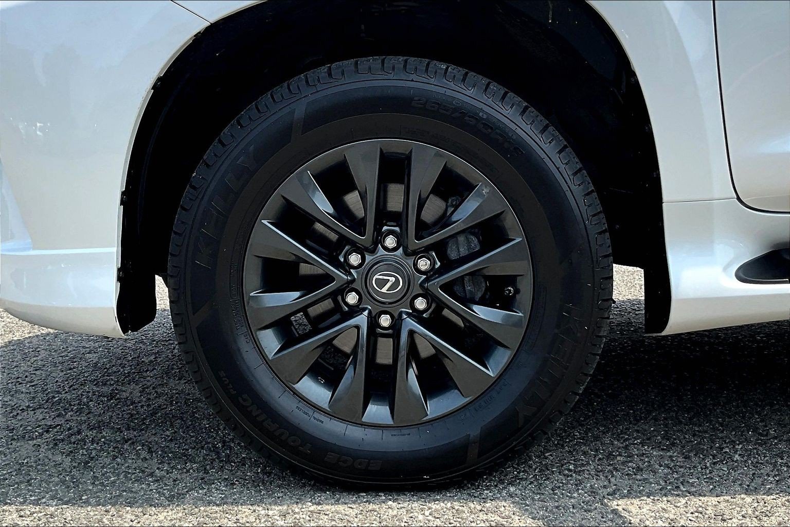 Used 2023 Lexus GX 460 Premium w/ Premium Package AWD/4WD image 8