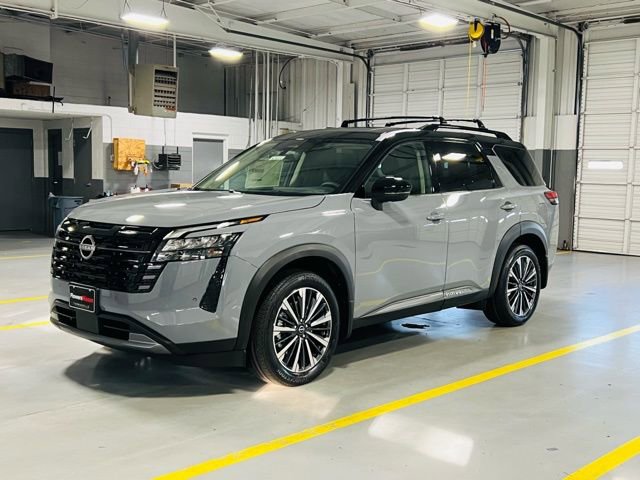 New 2026 Nissan Pathfinder Platinum image 16