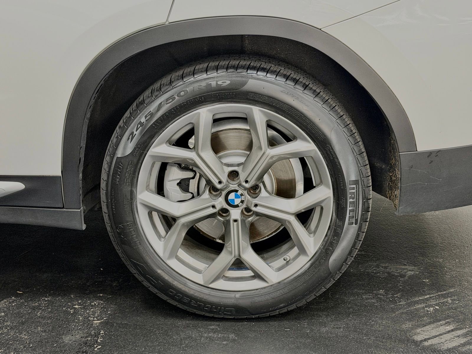 Used 2023 BMW X4 xDrive30i w/ Parking Assistance Package AWD/4WD image 17