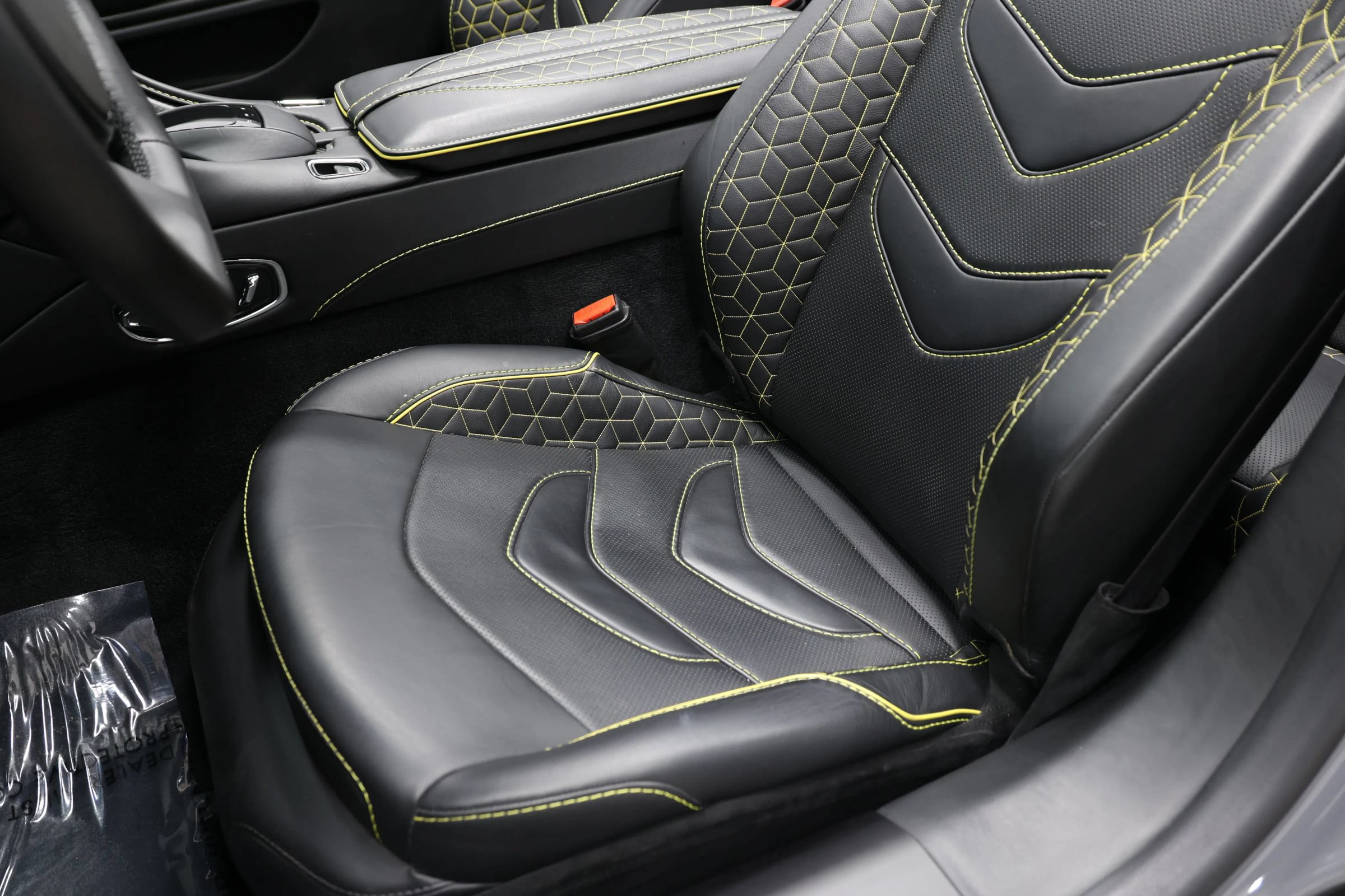 Used 2021 Aston Martin DBS Superleggera Volante RWD image 24