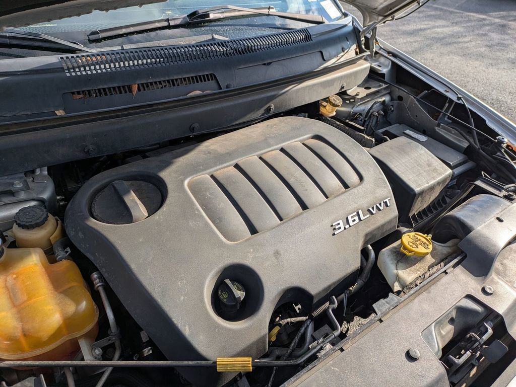 Used 2011 Dodge Journey Mainstreet w/ Flexible Seating Group image 12