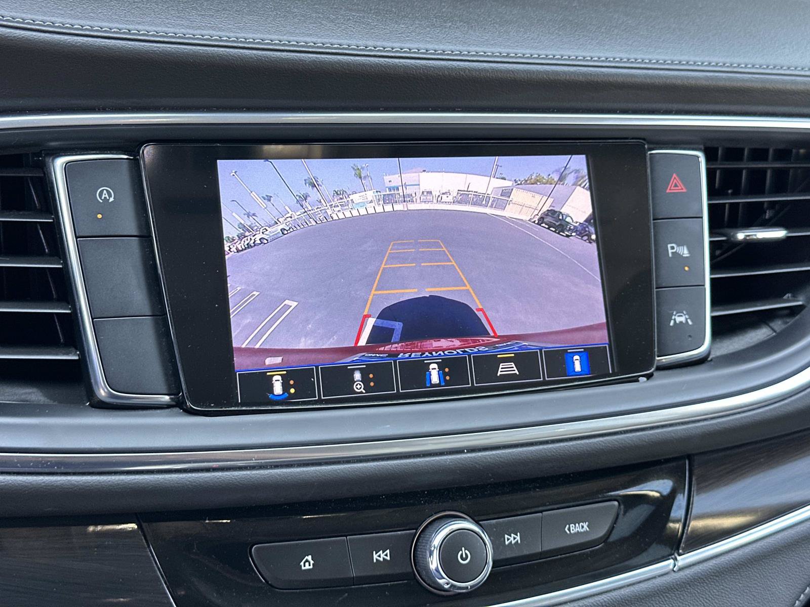 Used 2023 Buick Enclave Premium w/ Experience Buick Package FWD image 18