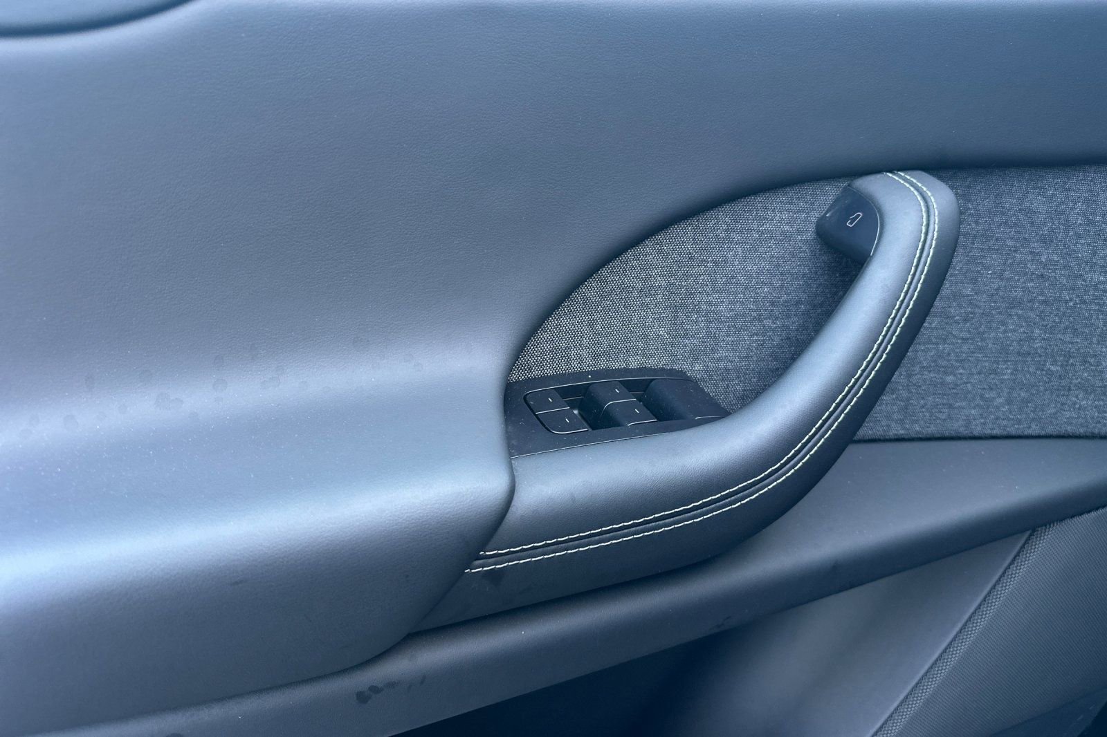 Used 2022 Tesla Model X Plaid image 12