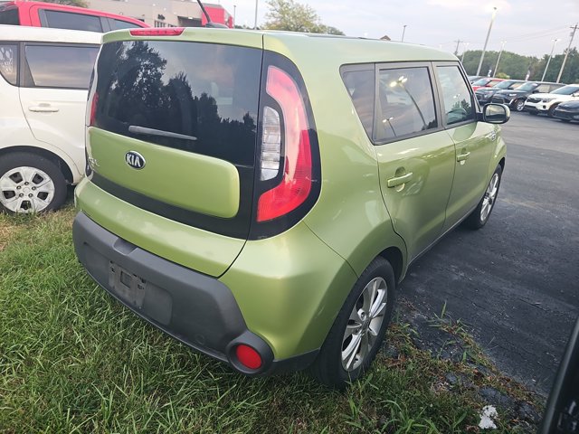 Used 2015 Kia Soul + FWD image 10