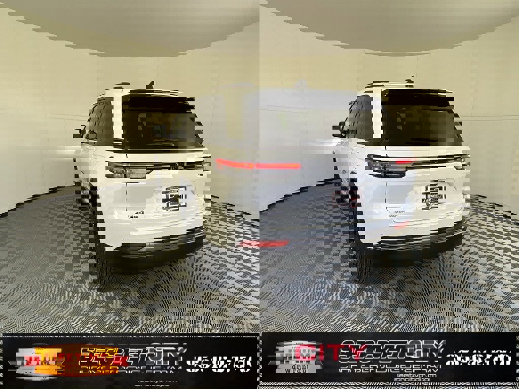 New 2026 Jeep Grand Cherokee Altitude image 5