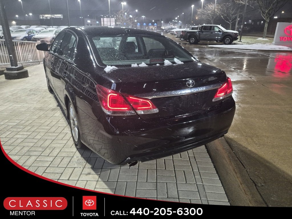 Used 2012 Toyota Avalon XLS image 3