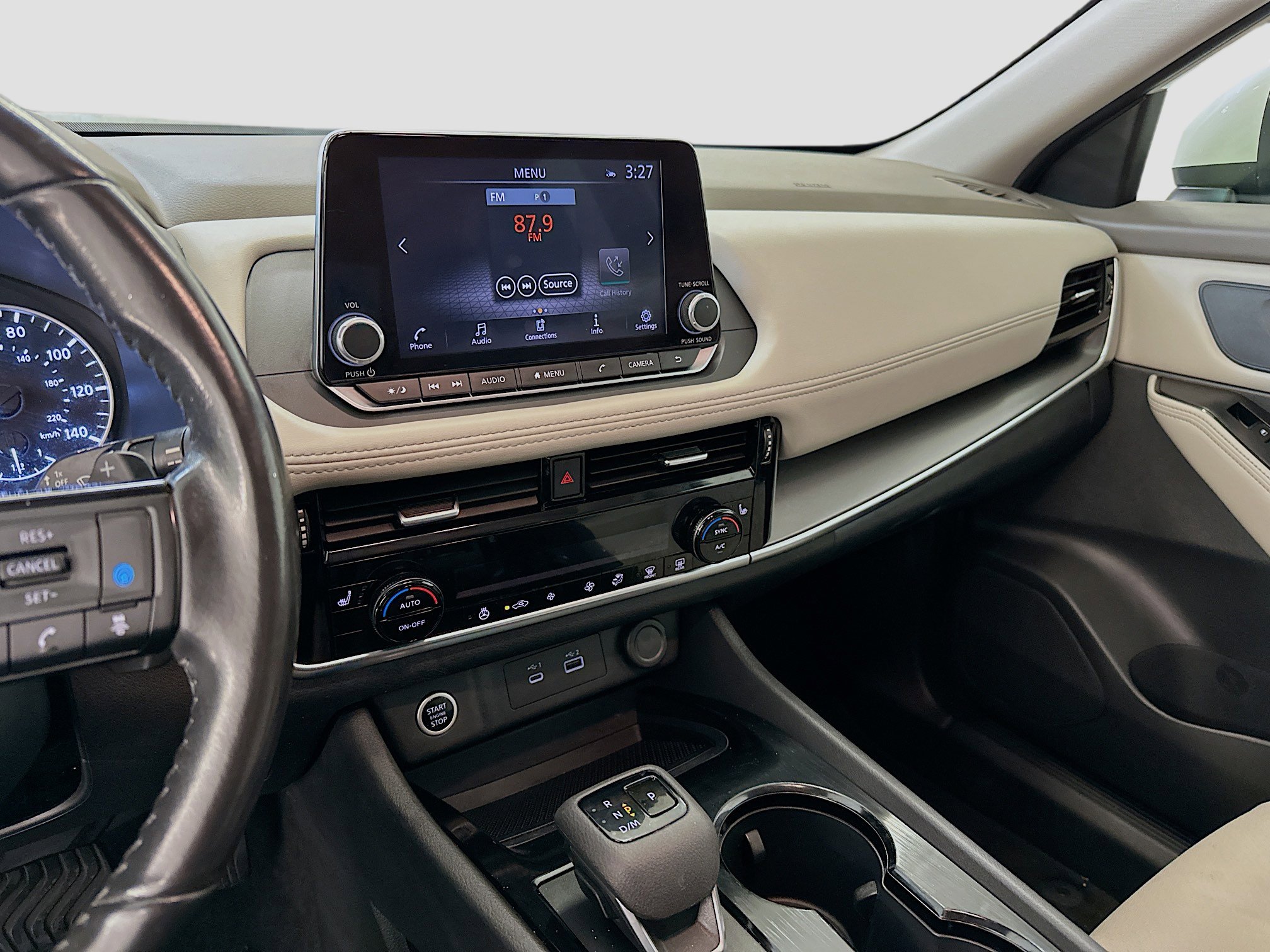 Used 2023 Nissan Rogue SV w/ SV Premium Package image 25