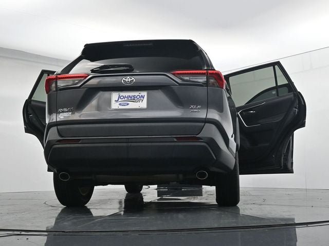 Used 2021 Toyota RAV4 XLE AWD/4WD image 41