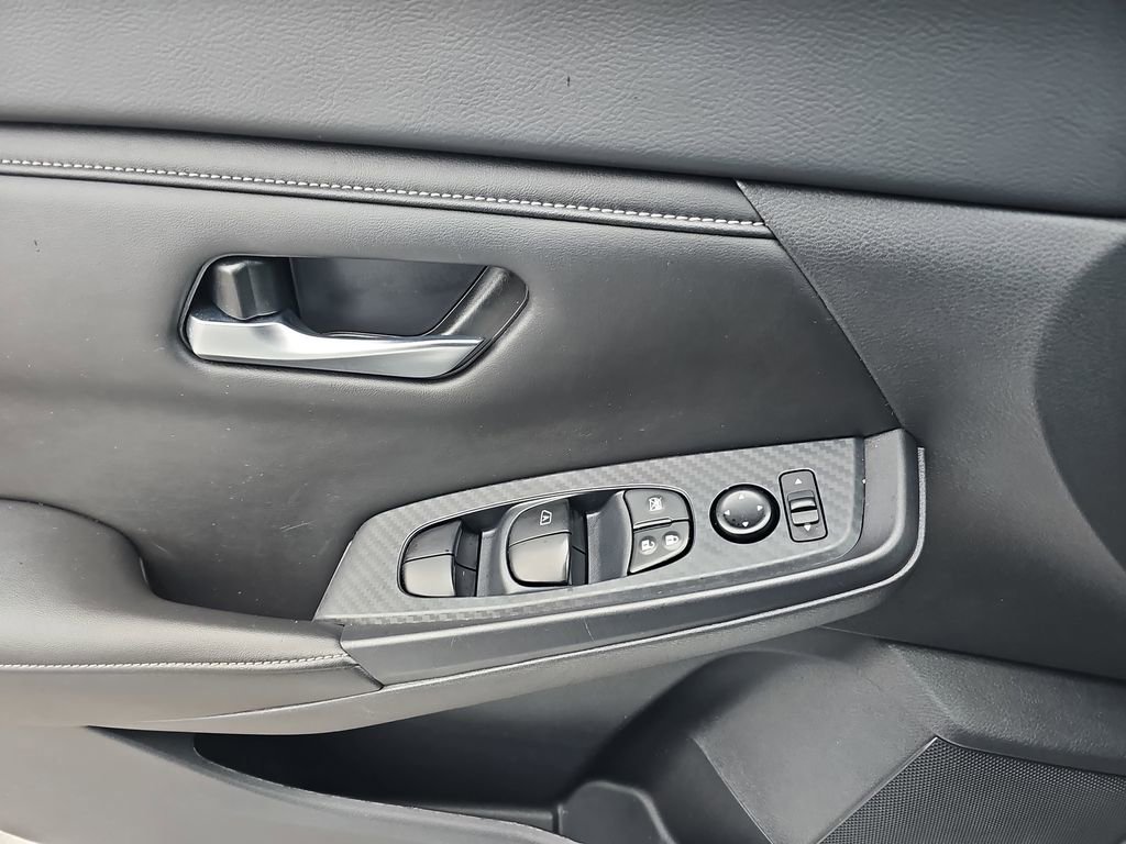Used 2024 Nissan Sentra SV image 31