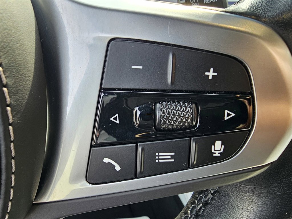 Used 2023 BMW X5 xDrive40i w/ M Sport Package image 21