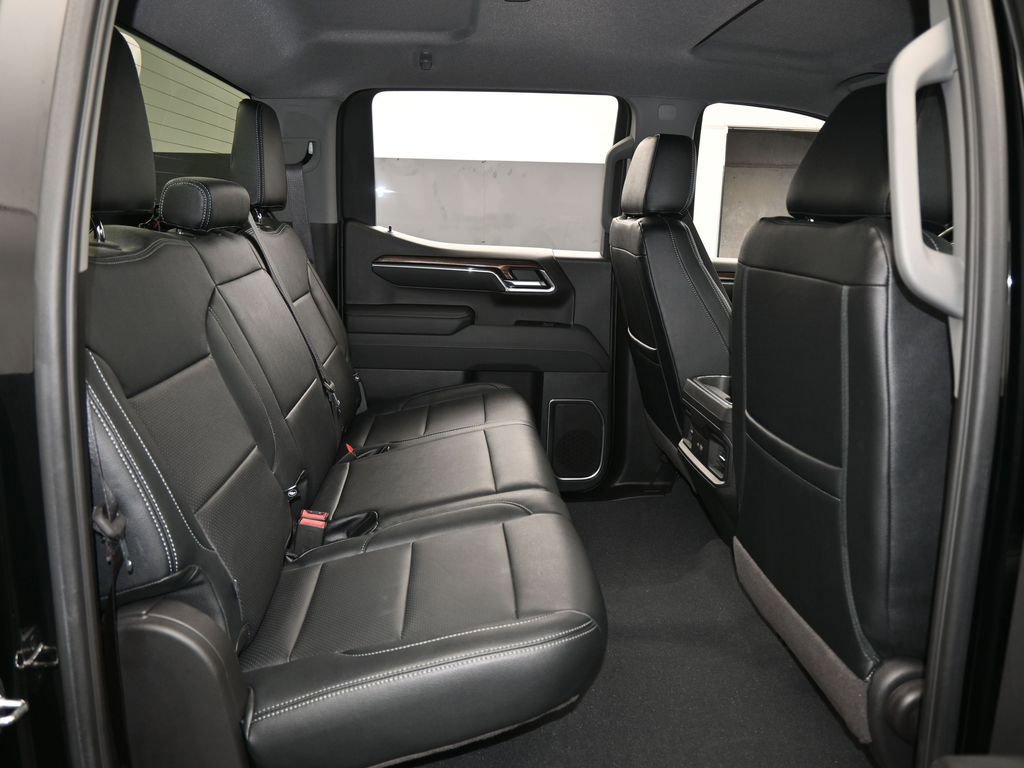 Used 2023 Chevrolet Silverado 1500 RST w/ Z71 Off-Road Package image 40