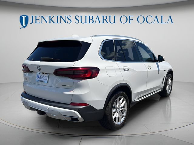 Used 2023 BMW X5 xDrive45e w/ Executive Package AWD/4WD image 3