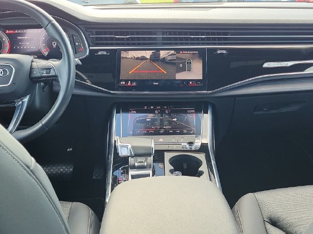 Used 2021 Audi Q8 Premium Plus AWD/4WD image 18