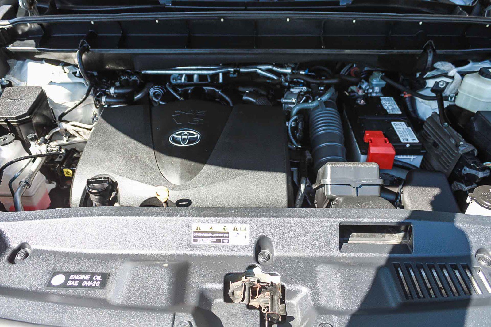Used 2021 Toyota Highlander Limited FWD image 27
