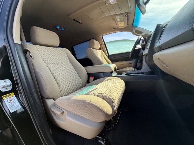 Used 2012 Toyota Tundra SR5 w/ SR5 Pkg AWD/4WD image 7