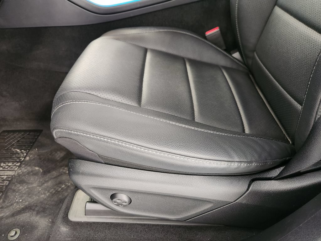 Used 2021 Mercedes-Benz GLE 450 4MATIC image 23