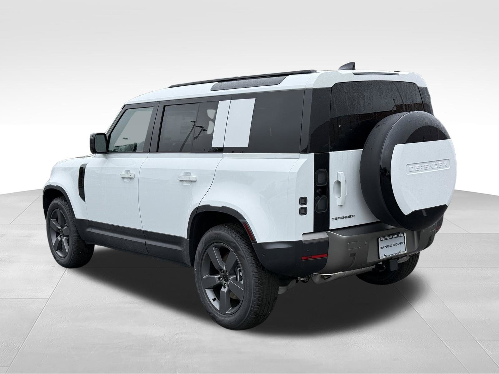 New 2026 Land Rover Defender 110 S AWD/4WD image 3