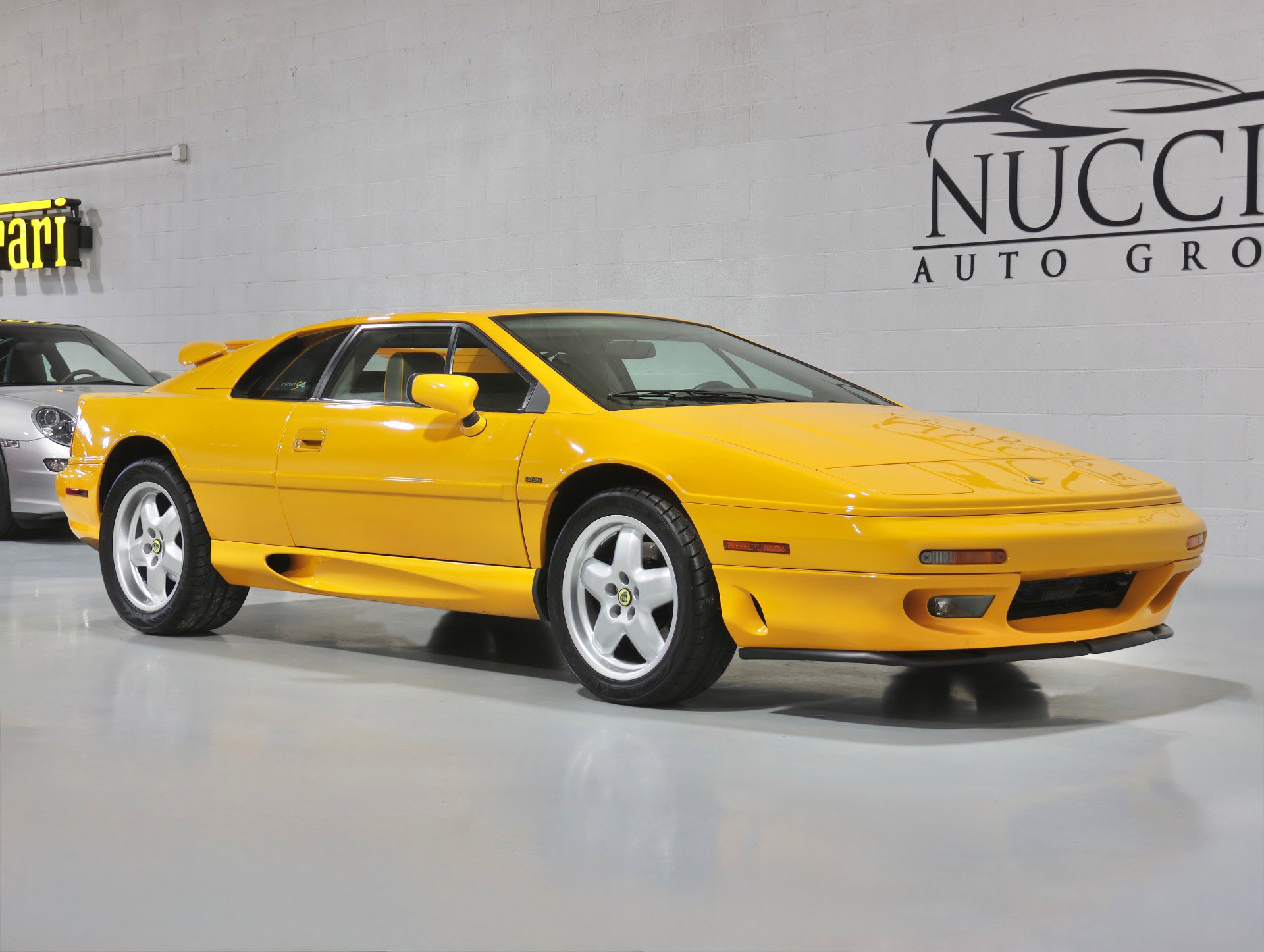 Used 1994 Lotus Esprit S4 image 11
