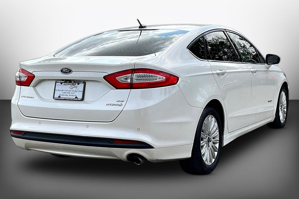 Used 2015 Ford Fusion SE FWD image 6