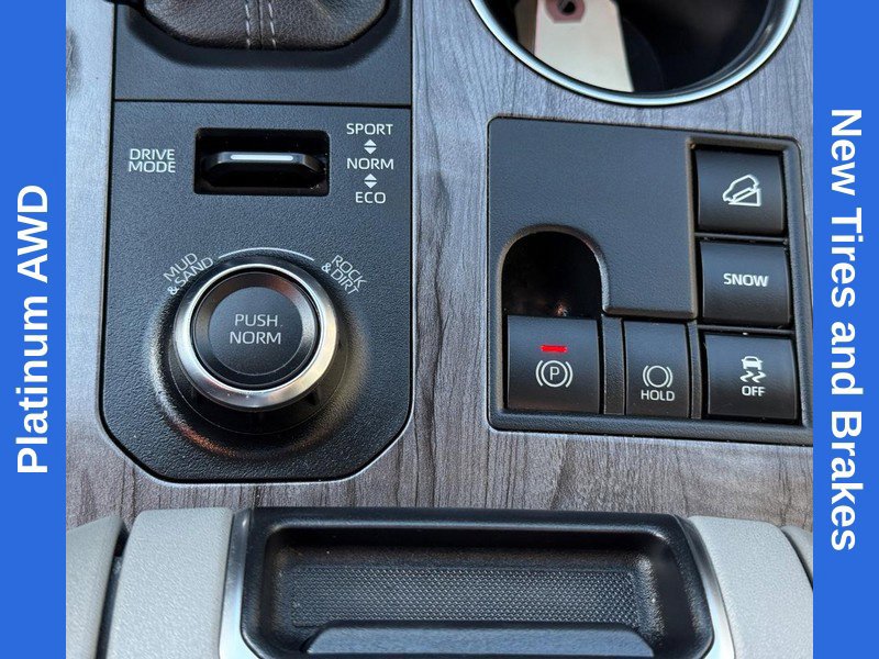 Used 2023 Toyota Highlander Platinum AWD/4WD image 30