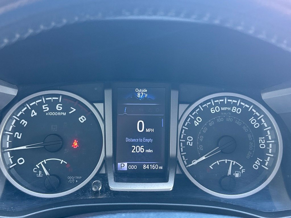 Used 2019 Toyota Tacoma SR5 AWD/4WD image 23