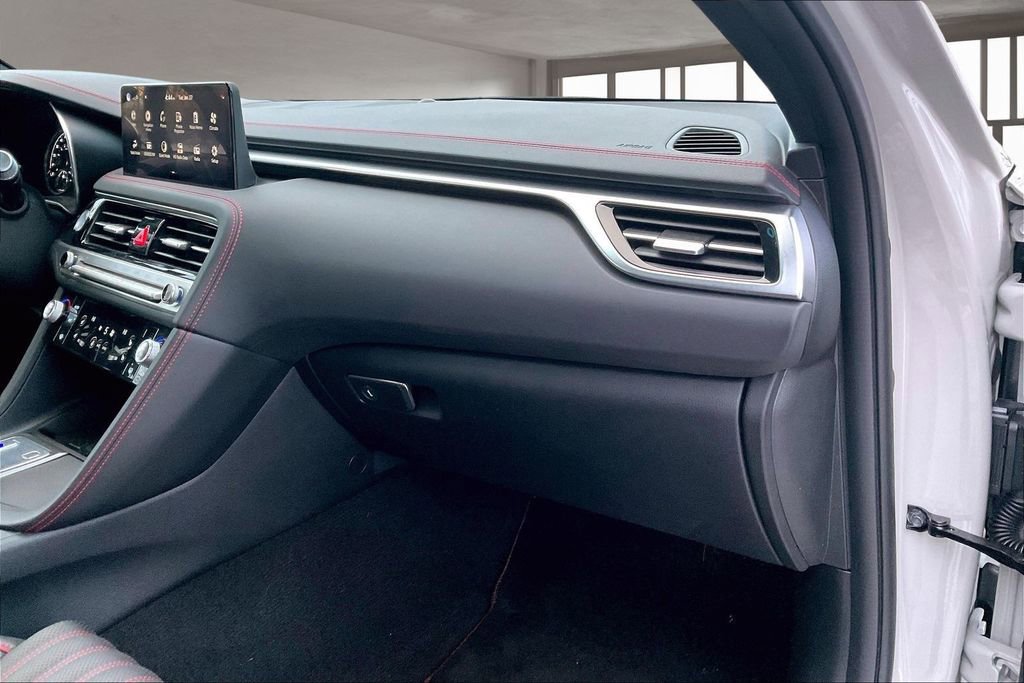 Used 2025 Genesis G70 2.5T w/ Sport Prestige Package image 25