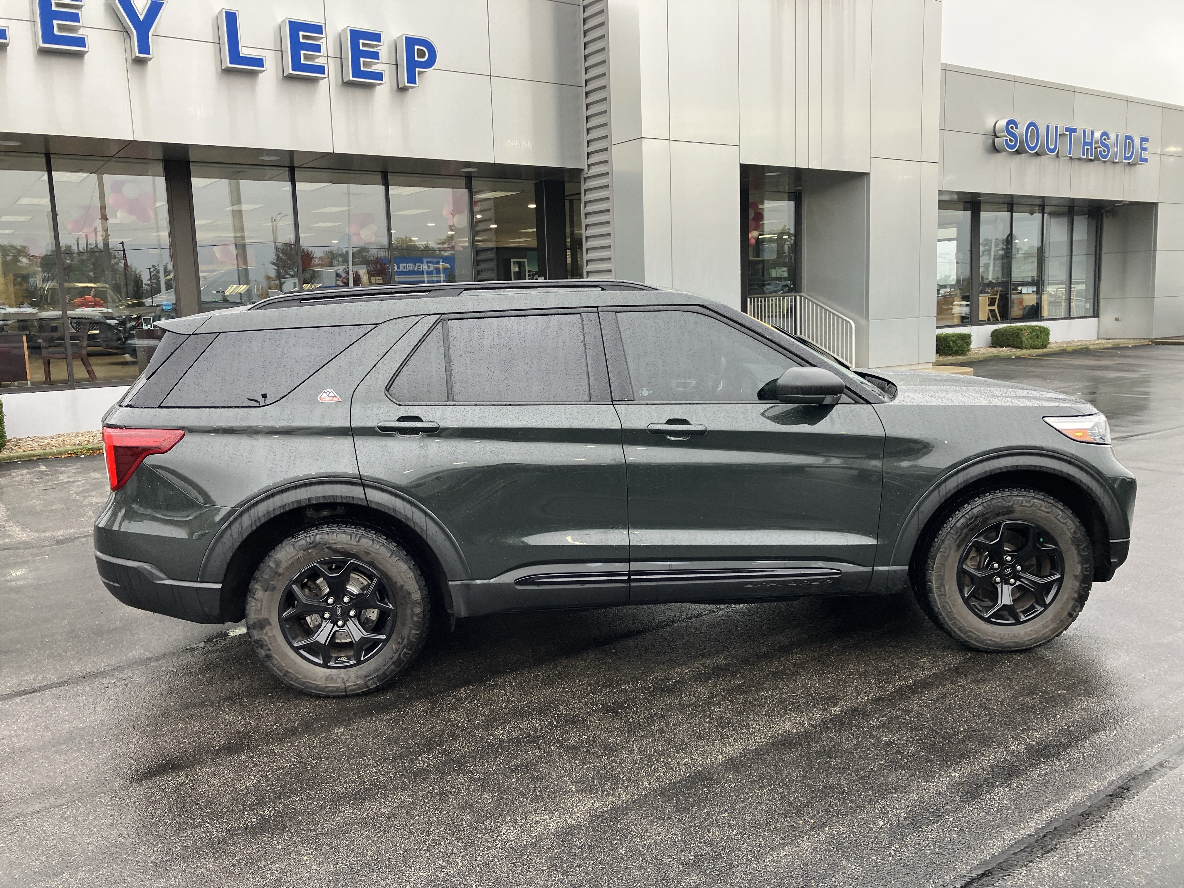 Used 2021 Ford Explorer Timberline AWD/4WD image 3