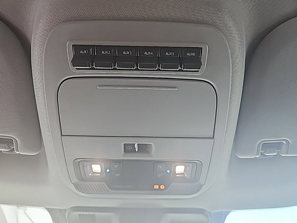 New 2026 Ford F250 XLT w/ XLT Premium Package image 21