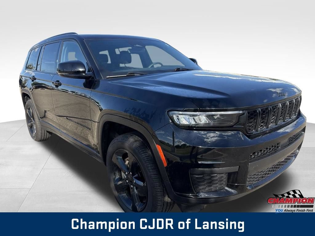 Used 2024 Jeep Grand Cherokee L Altitude AWD/4WD image 10