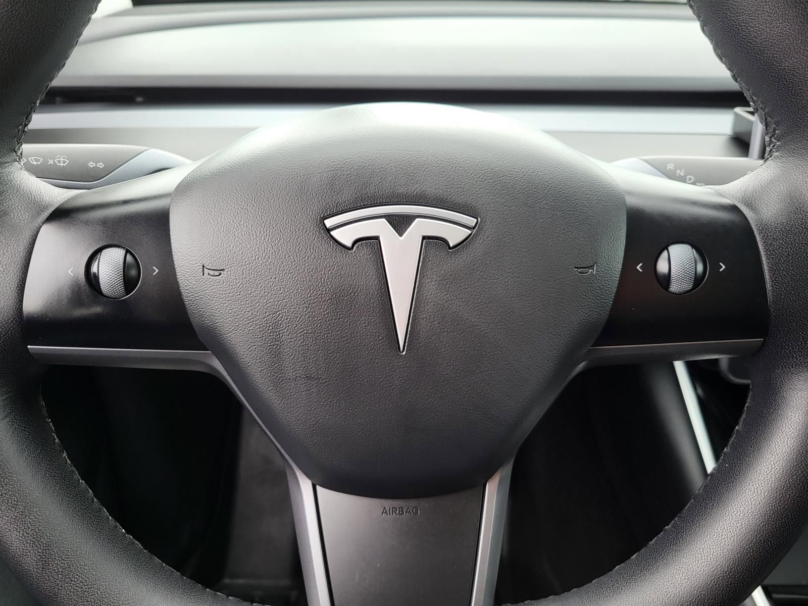 Used 2021 Tesla Model Y Long Range image 28