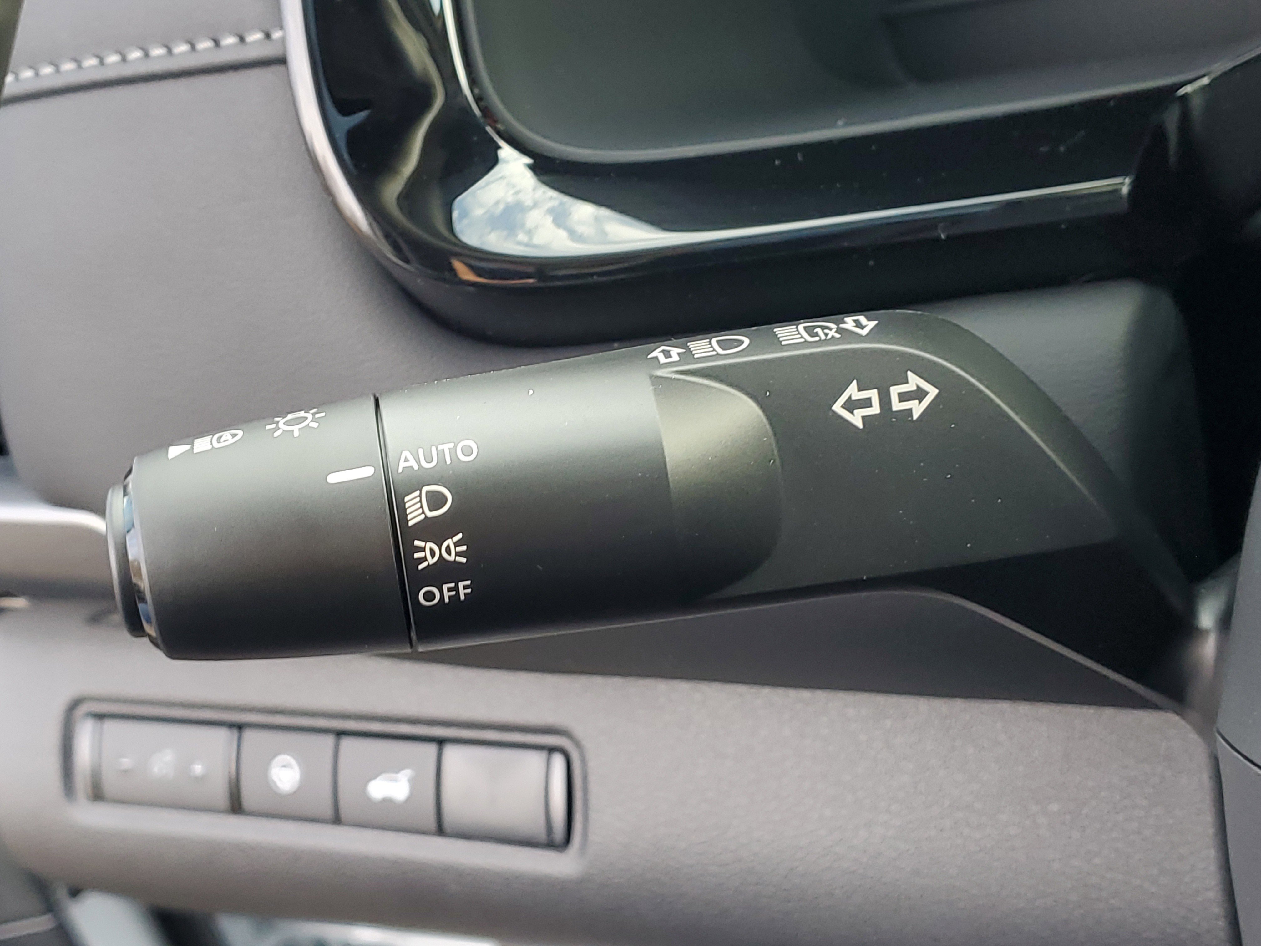 New 2026 Nissan Pathfinder SL w/ SL Premium Package image 12