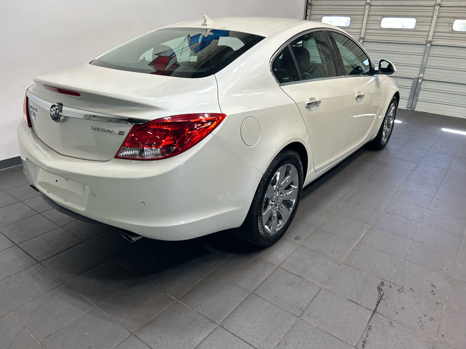 Used 2013 Buick Regal Premium FWD image 3