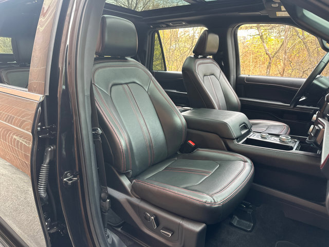 Used 2022 Ford Expedition Max Limited image 37