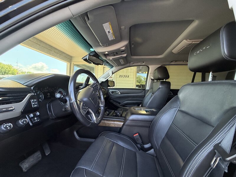Used 2018 GMC Yukon Denali w/ Denali Ultimate Package AWD/4WD image 13