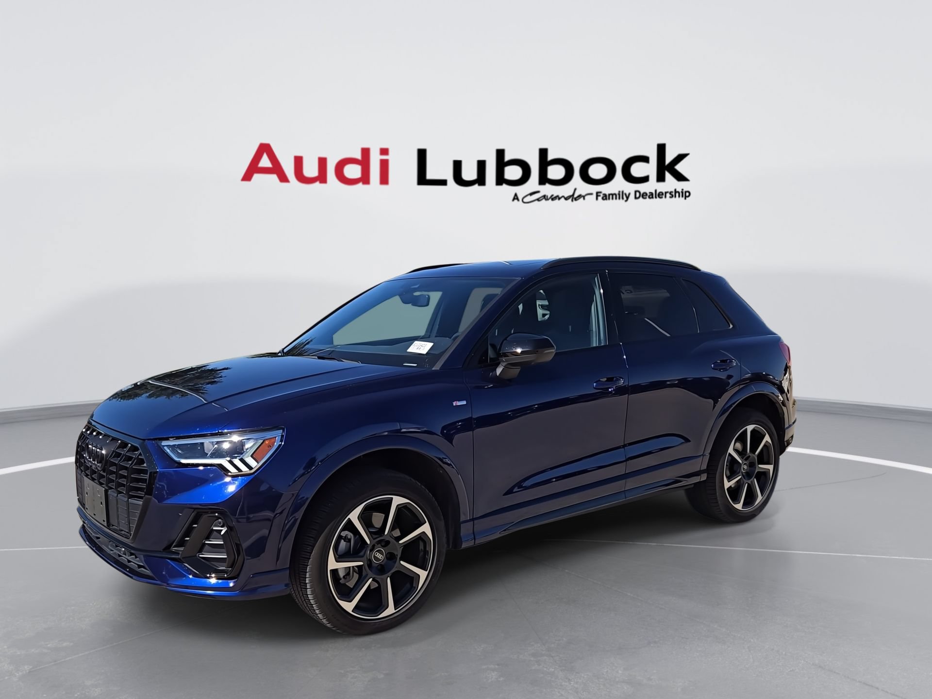 Used 2025 Audi Q3 2.0T Premium Plus w/ Premium Plus Package AWD/4WD image 4
