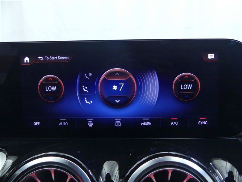Used 2022 Mercedes-Benz GLB 250 4MATIC w/ Premium Package Lite image 13