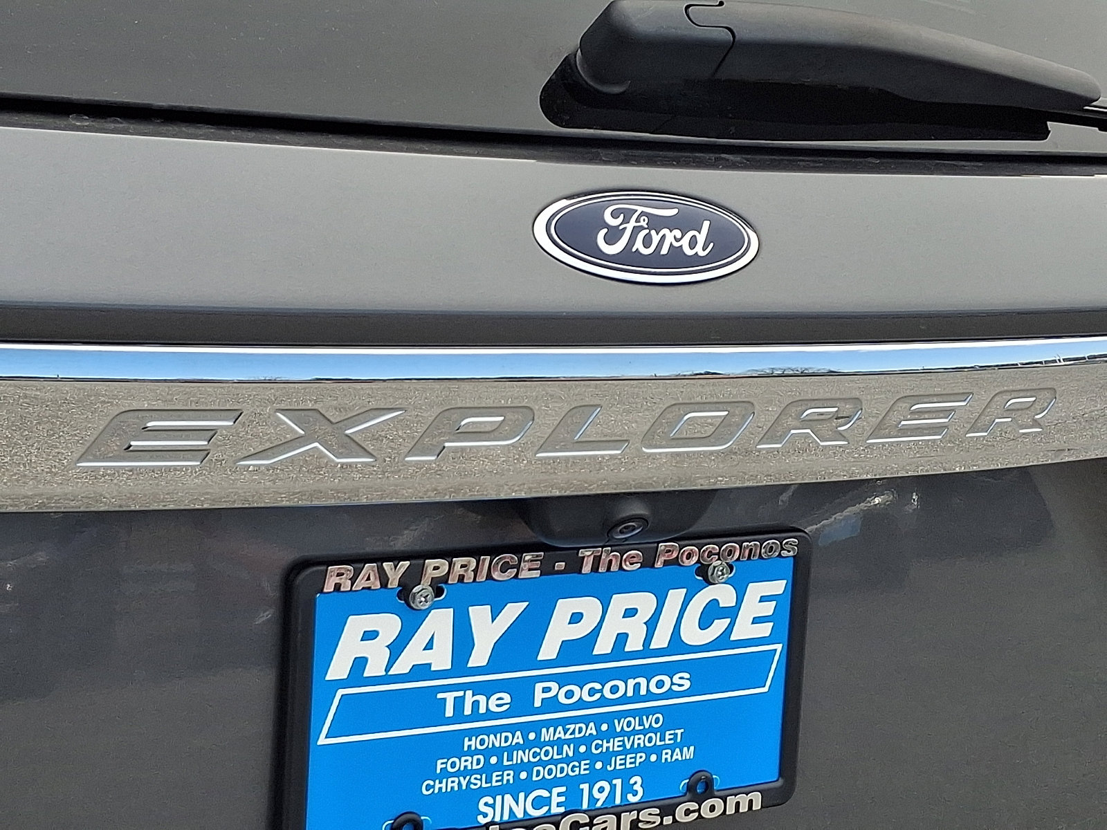 Certified 2023 Ford Explorer XLT w/ Equipment Group 202A AWD/4WD image 33