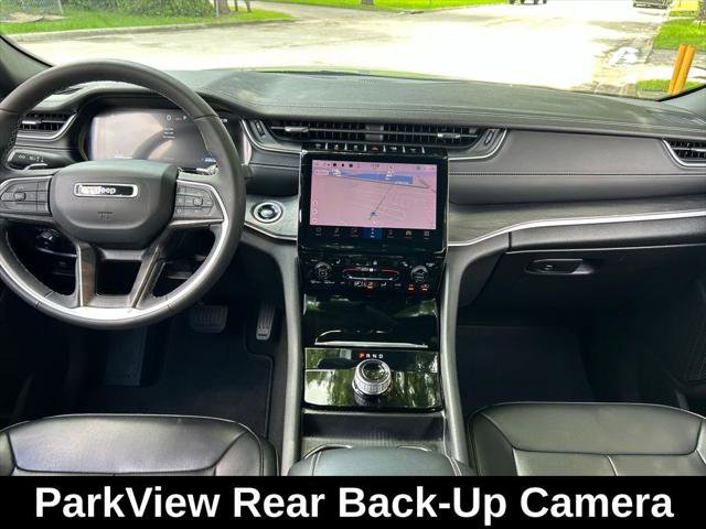 Certified 2024 Jeep Grand Cherokee Limited w/ Black Appearance Package image 13
