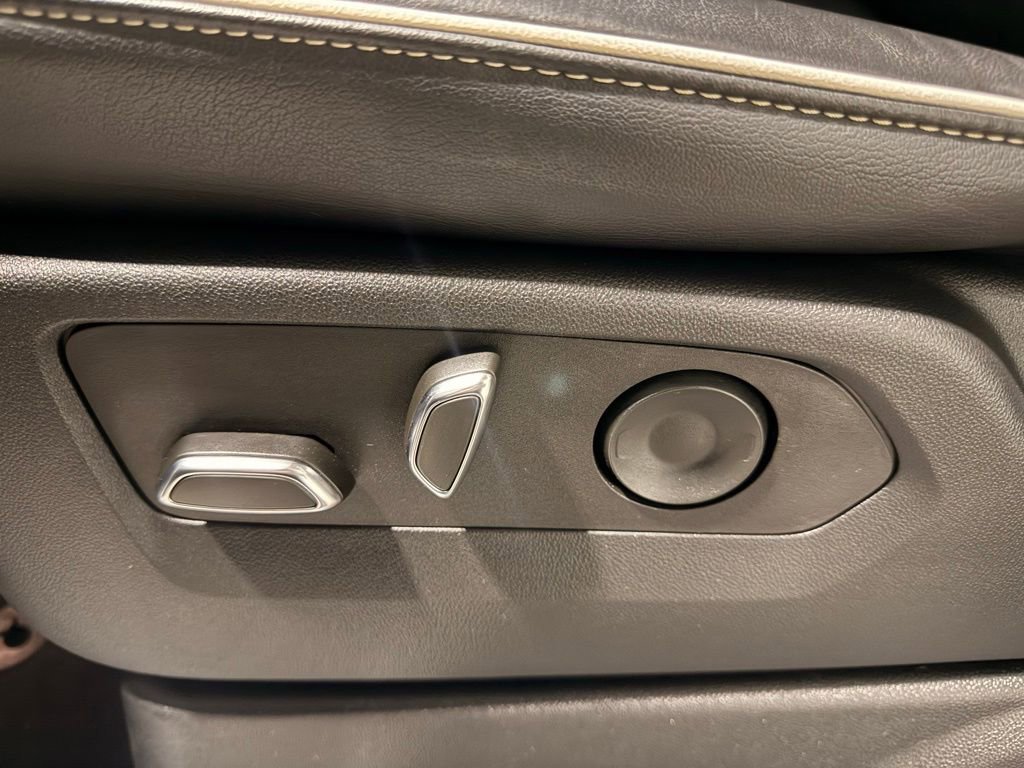 Used 2023 Cadillac Escalade Sport w/ Touring Package image 16