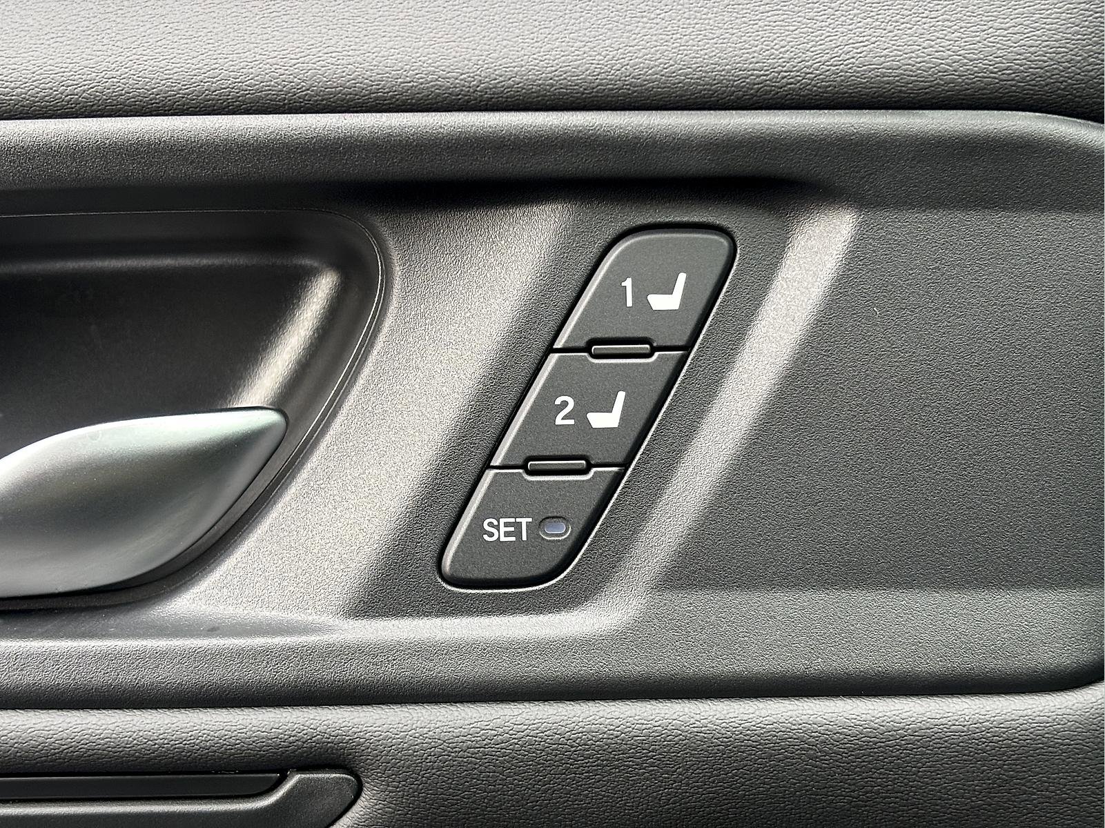 Certified 2025 Honda Accord Touring image 17