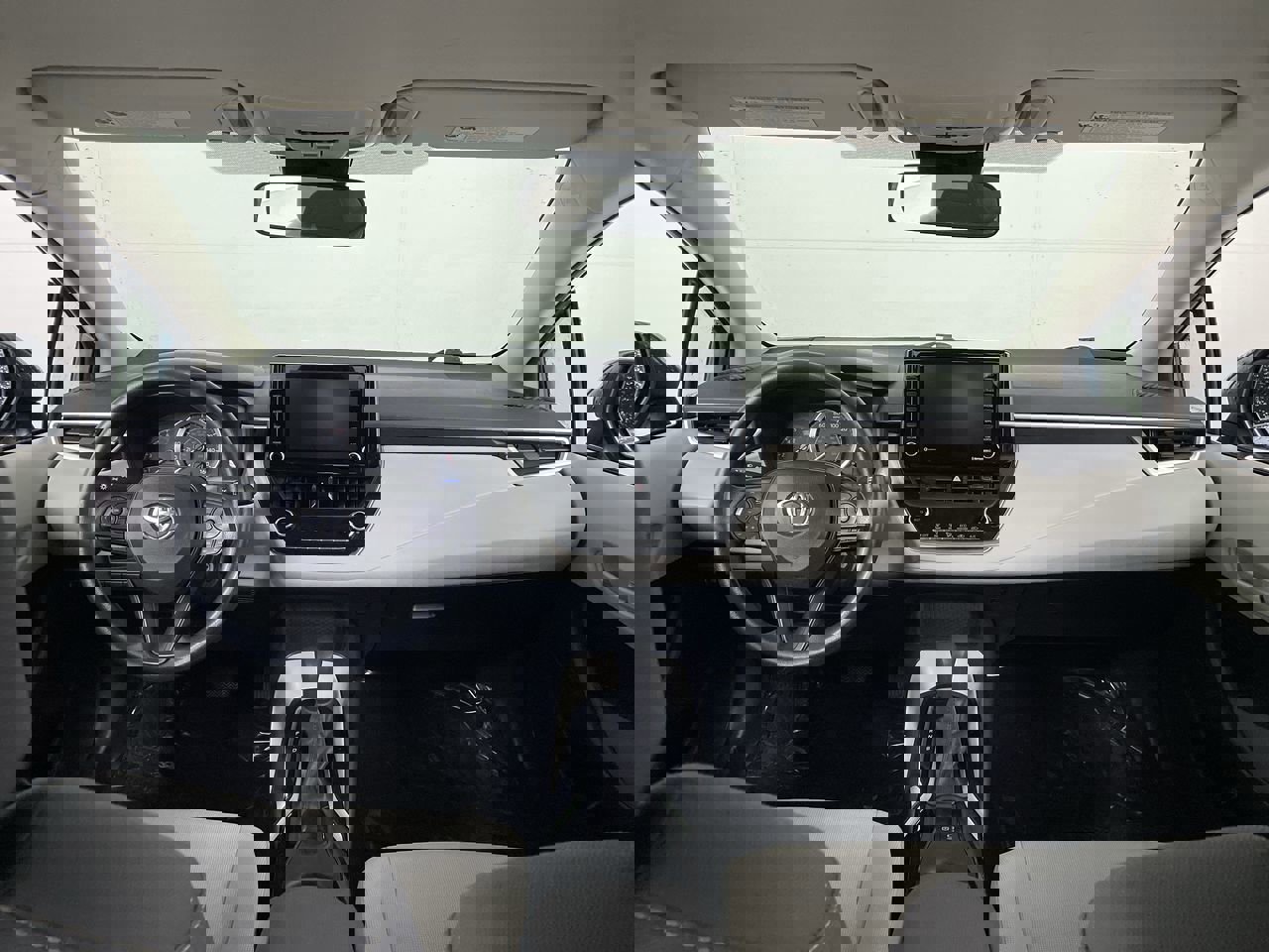 Used 2022 Toyota Corolla LE image 25