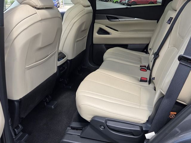 Used 2023 INFINITI QX60 Luxe w/ Performance Audio Package AWD/4WD image 11